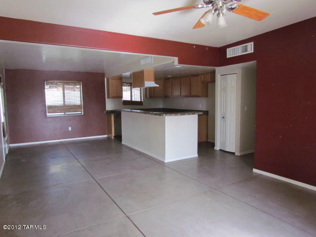935 E King St, Tucson, AZ 85719 photo 3
