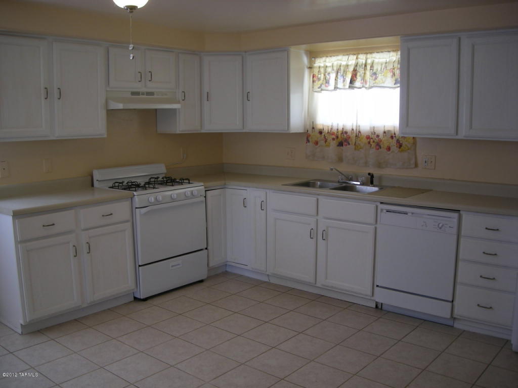 324 E Delta Rd, Tucson, AZ 85706 photo 2