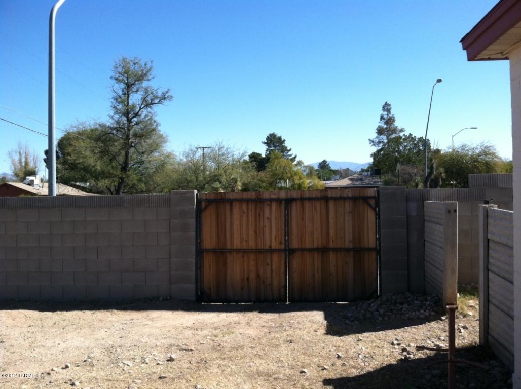 4659 E 9th St, Tucson, AZ 85711 photo 6
