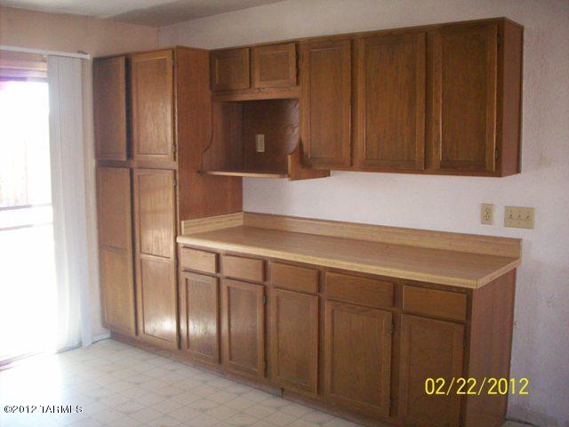 2314 E Walnut St, Tucson, AZ 85706 photo 9