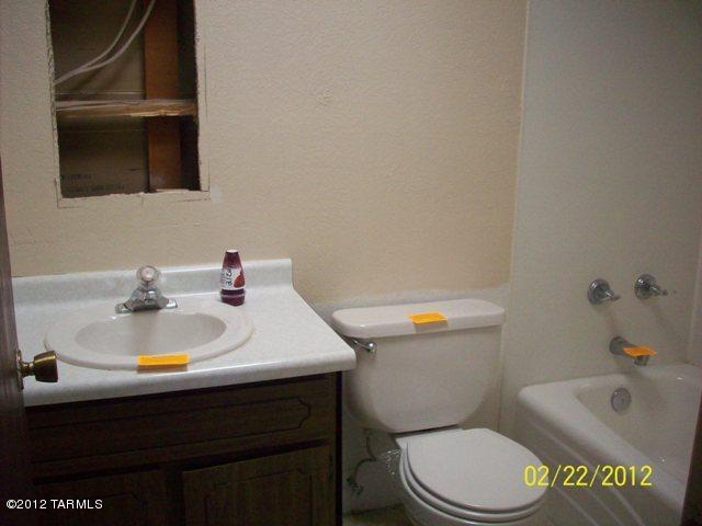 2314 E Walnut St, Tucson, AZ 85706 photo 13