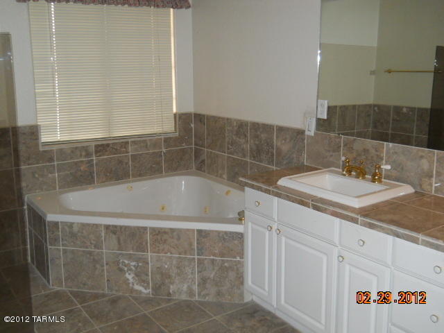 7902 E Mabel Dr, Tucson, AZ 85715 photo 15