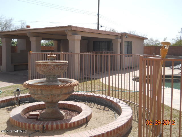 7902 E Mabel Dr, Tucson, AZ 85715 photo 6