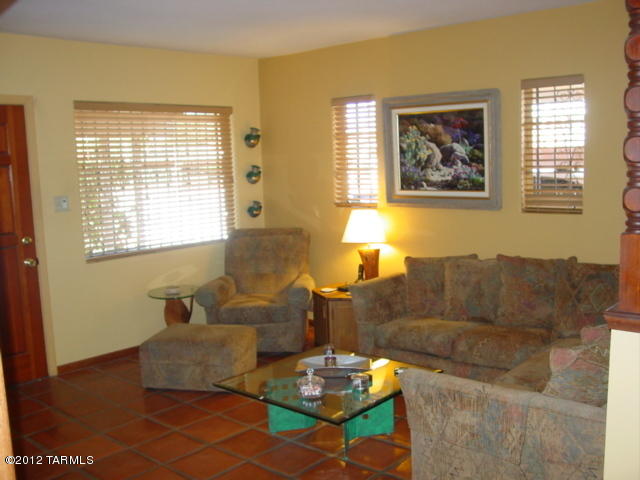 3010 E Loretta Dr, Tucson, AZ 85716 photo 3