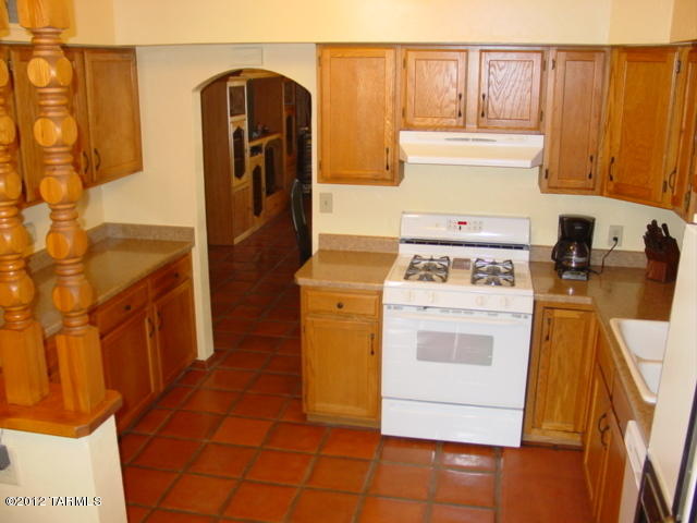 3010 E Loretta Dr, Tucson, AZ 85716 photo 4