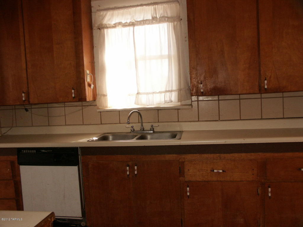 242 E 6th St, Benson, AZ 85602 photo 3