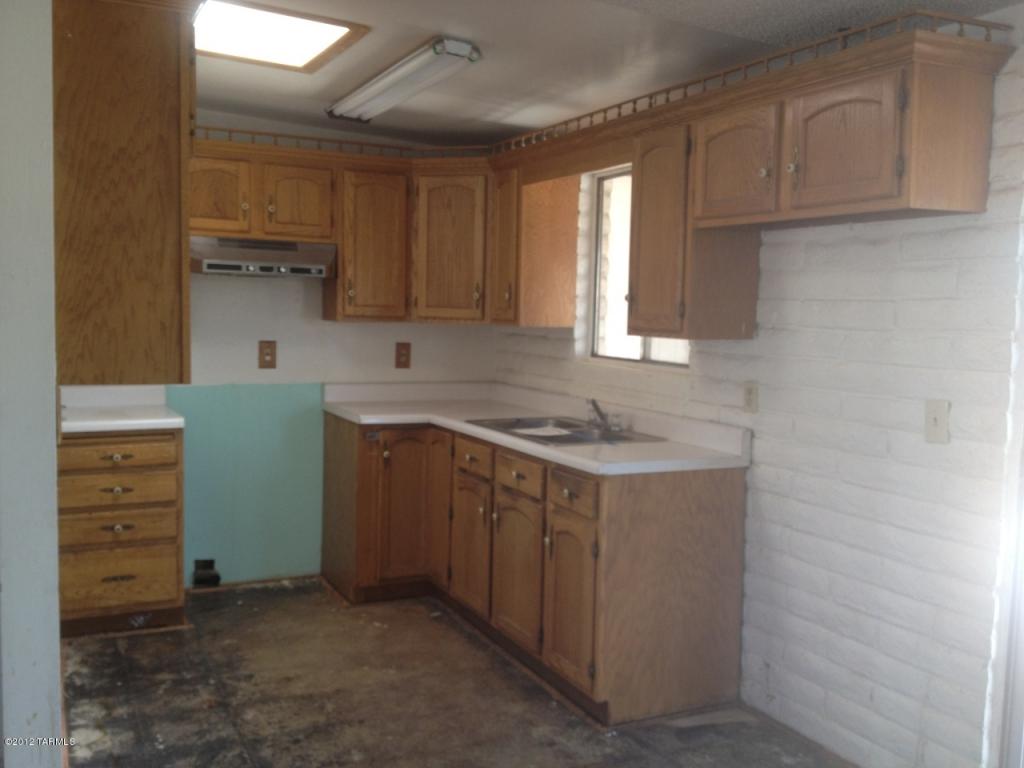 7132 E Freestone Dr, Tucson, AZ 85730 photo 2