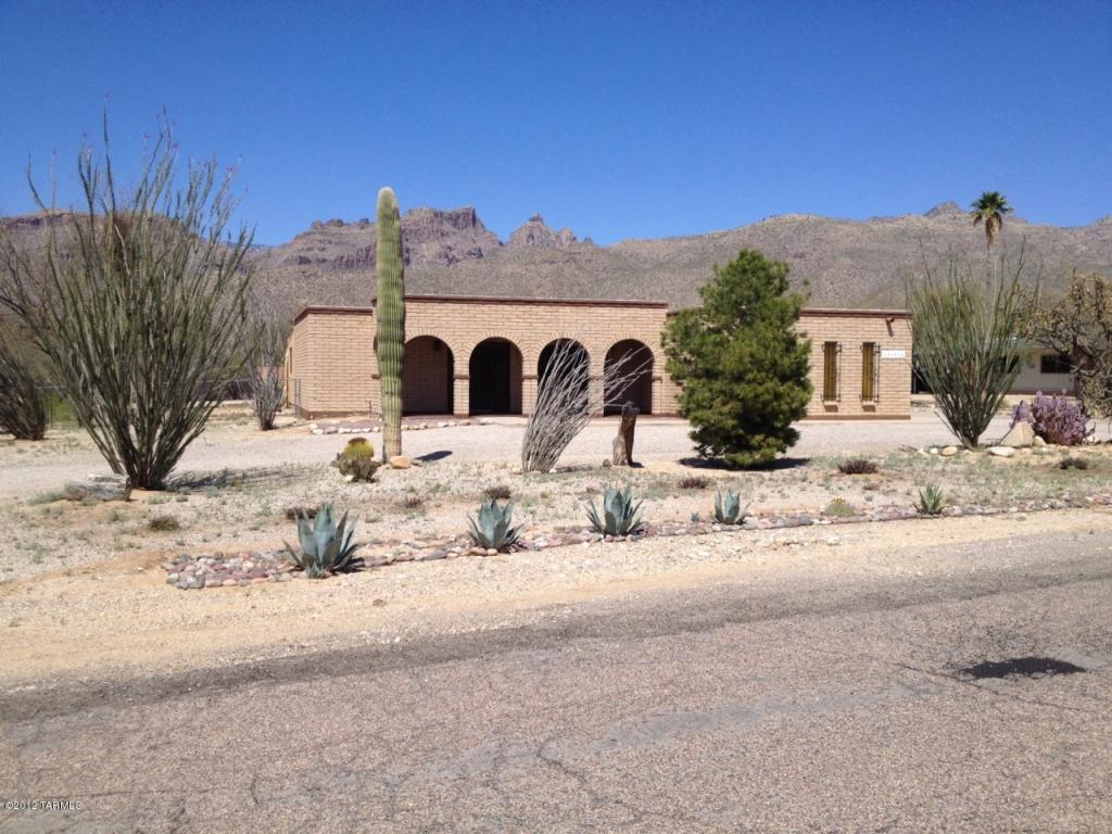 9521 E Walnut Tree Dr, Tucson, AZ 85749 photo 1