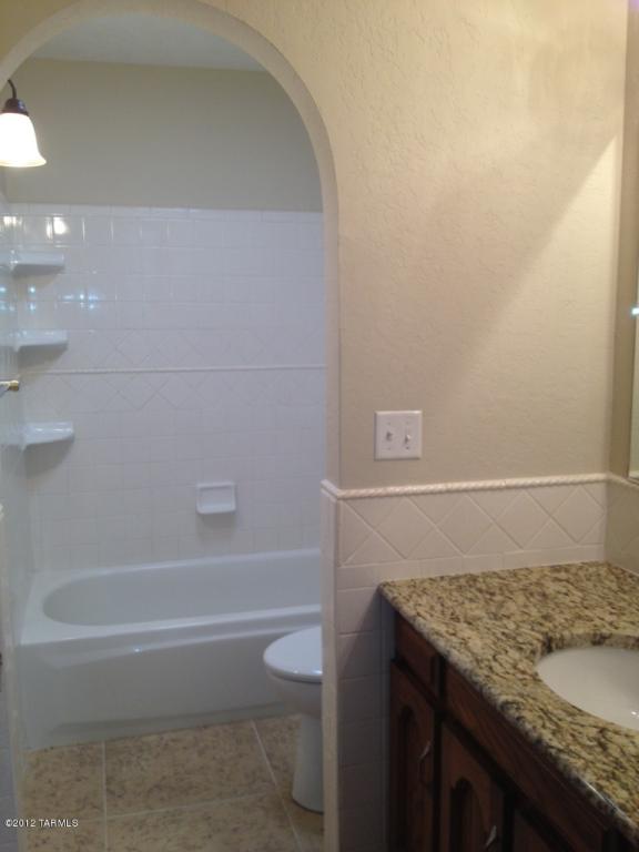 9521 E Walnut Tree Dr, Tucson, AZ 85749 photo 17