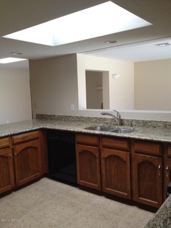 9521 E Walnut Tree Dr, Tucson, AZ 85749 photo 7
