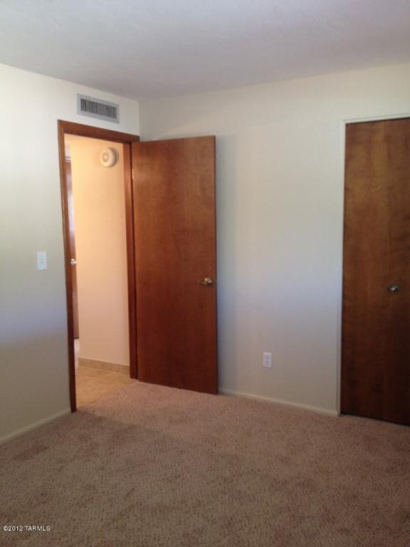 9521 E Walnut Tree Dr, Tucson, AZ 85749 photo 15