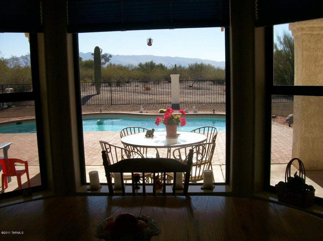 10580 E Roger Rd, Tucson, AZ 85749 photo 9