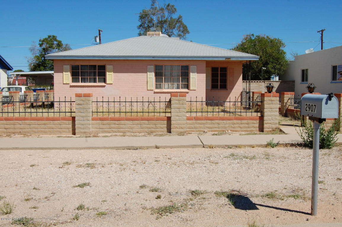 2907 E Beverly Dr, Tucson, AZ 85716 photo 2