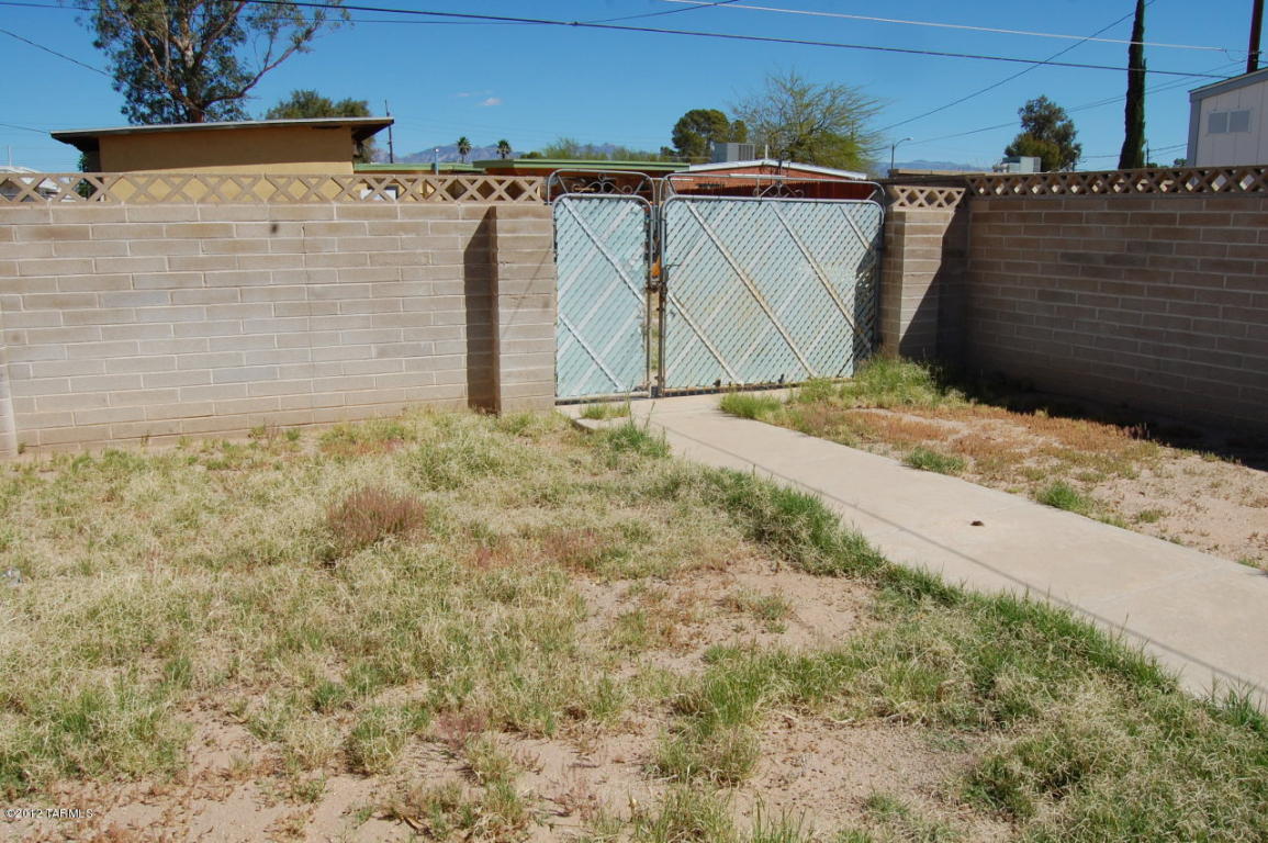 2907 E Beverly Dr, Tucson, AZ 85716 photo 5