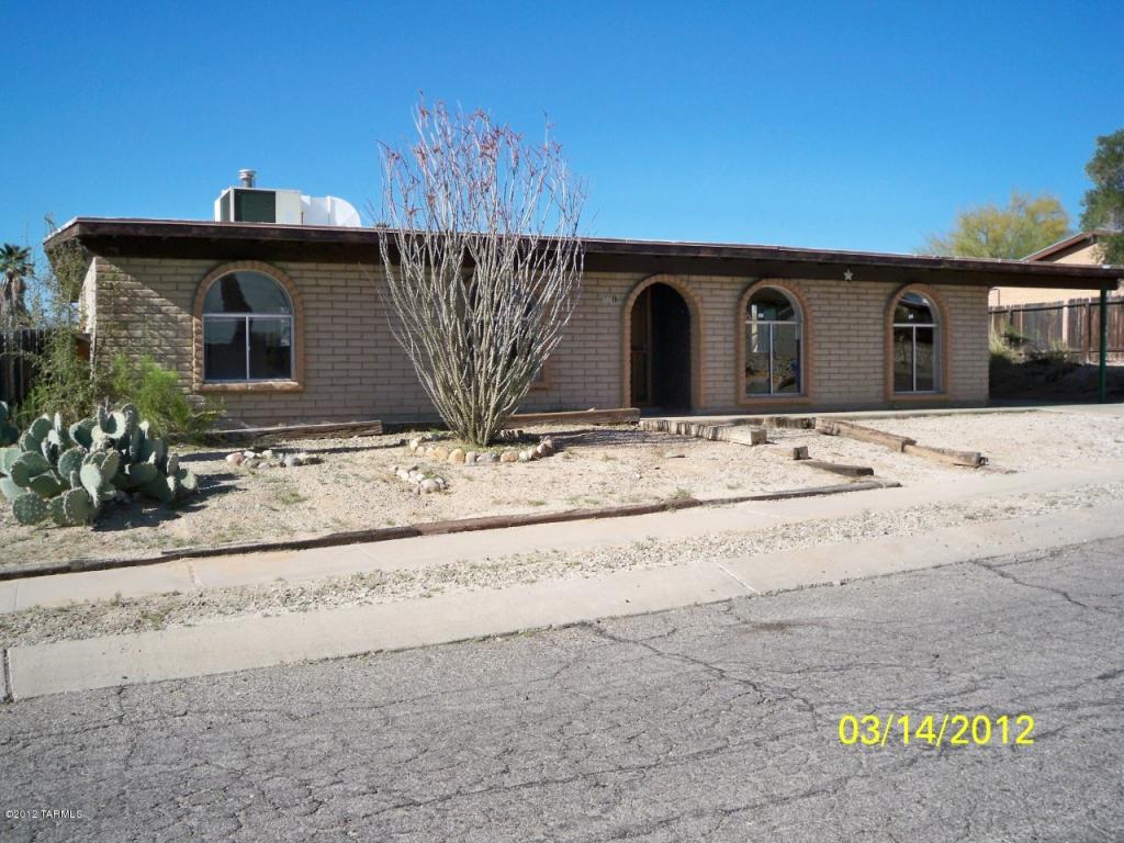 9441 E Watson Dr, Tucson, AZ 85730 photo 1