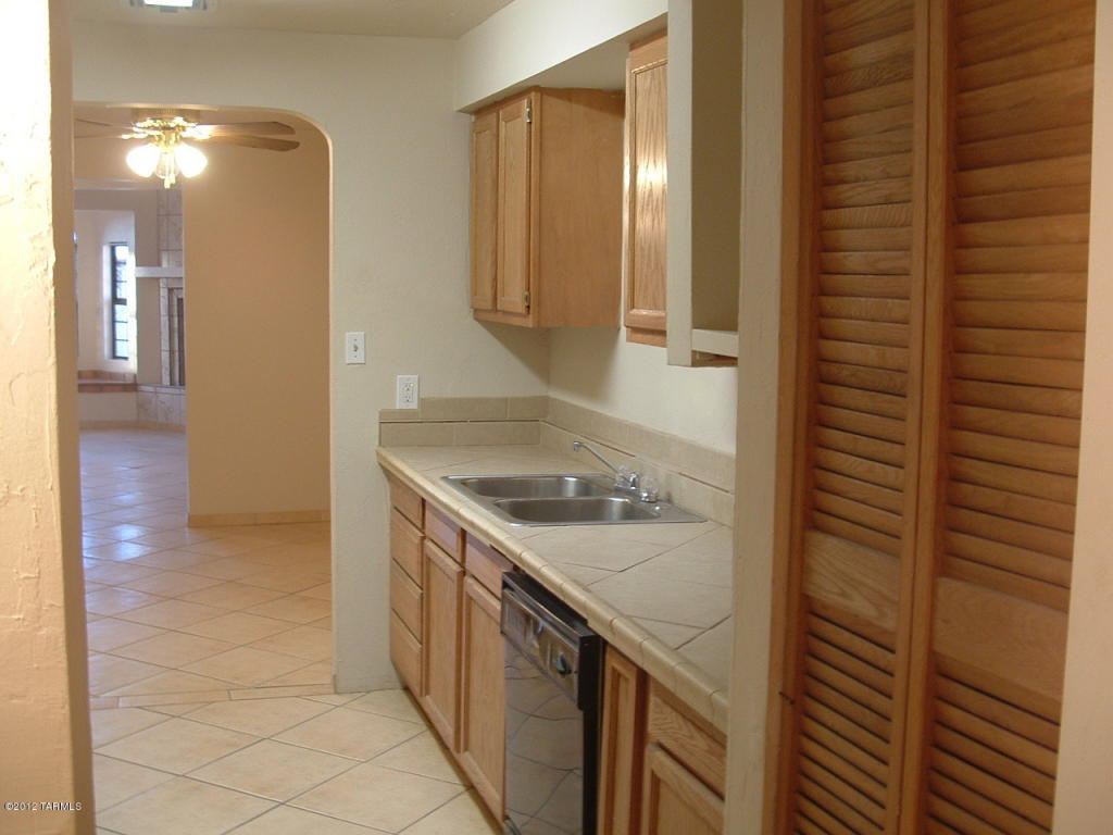 3166 E 24th St, Tucson, AZ 85713 photo 6