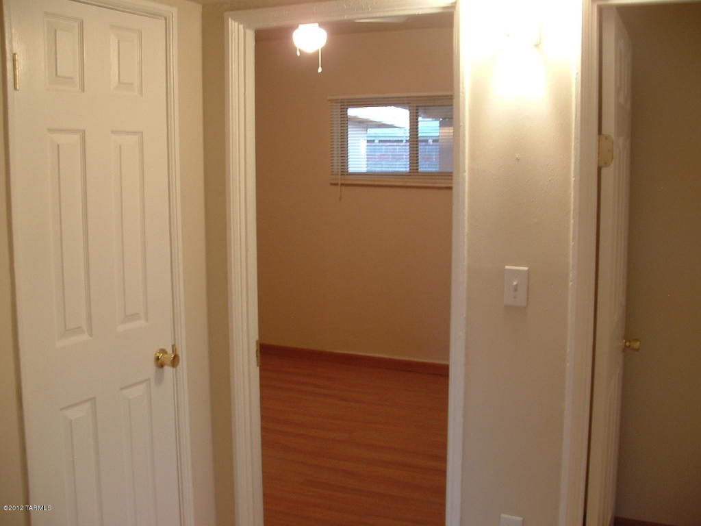 3166 E 24th St, Tucson, AZ 85713 photo 12