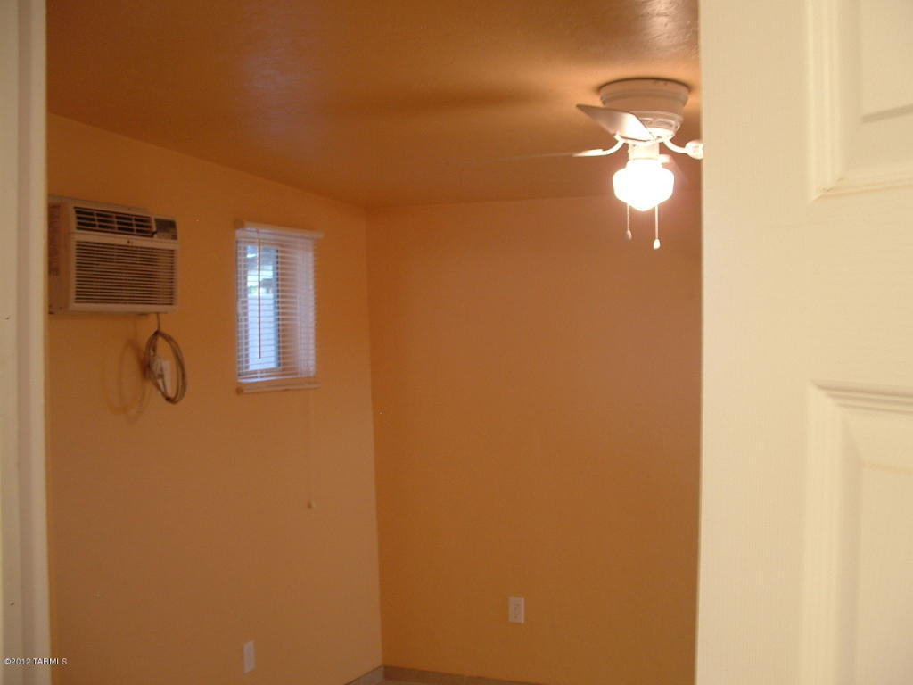 3166 E 24th St, Tucson, AZ 85713 photo 8