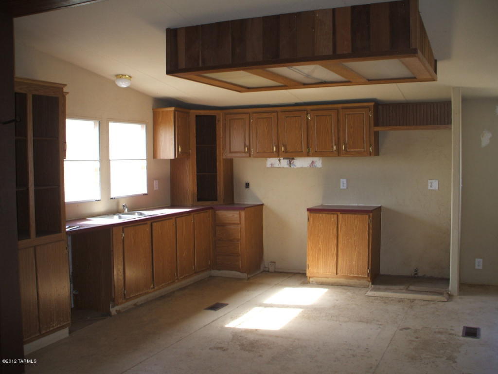 3935 E Pinal St, Tucson, AZ 85739 photo 3