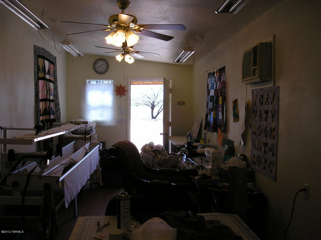 25325 Comanche Trl E, Benson, AZ 85602 photo 17