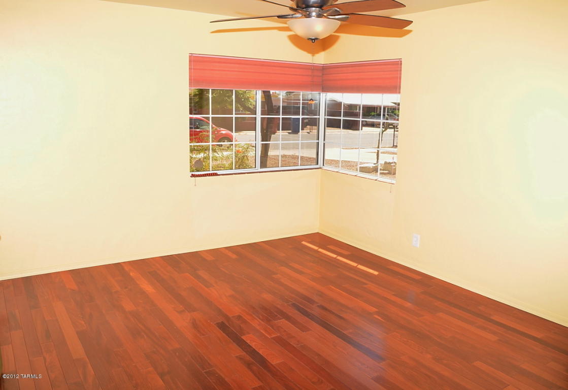 4927 E Julia, Tucson, AZ 85711 photo 8