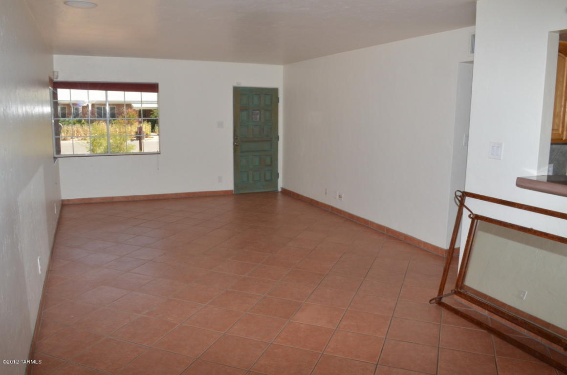 4927 E Julia, Tucson, AZ 85711 photo 14
