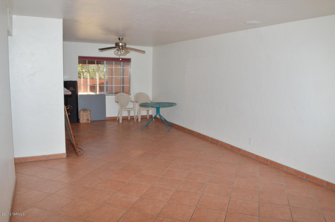 4927 E Julia, Tucson, AZ 85711 photo 13