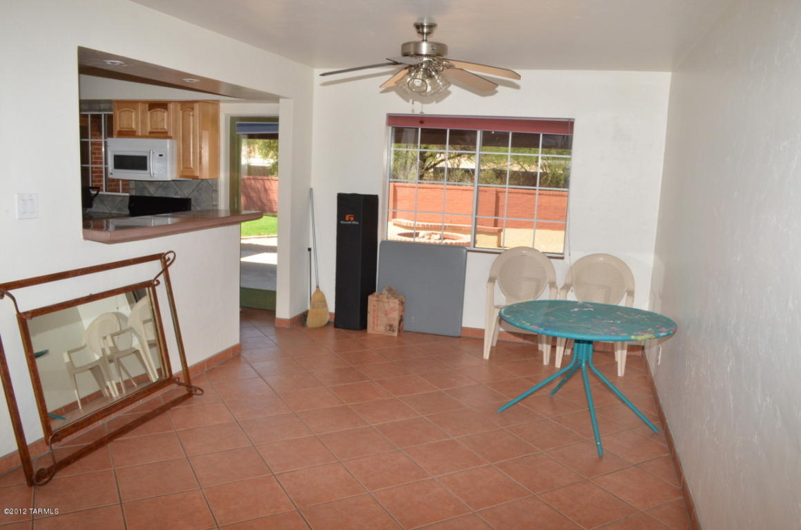 4927 E Julia, Tucson, AZ 85711 photo 12