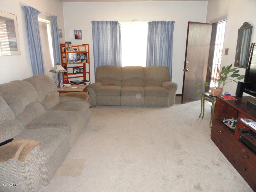 1628 E 10th St N, Tucson, AZ 85719 photo 3