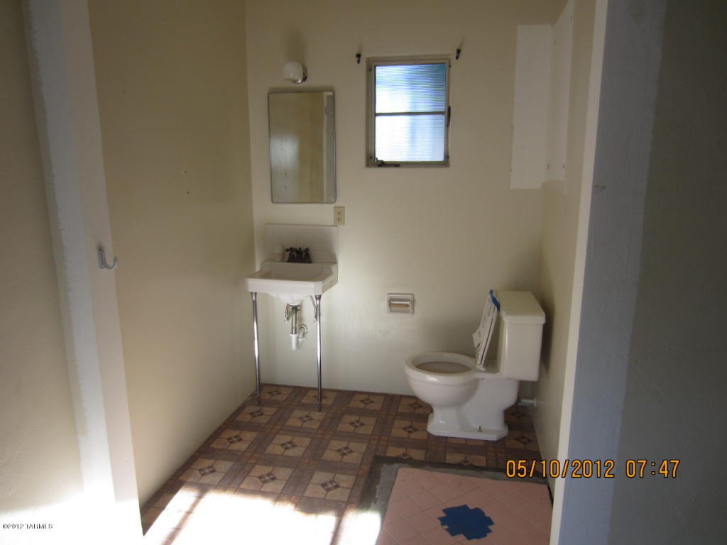 5507 E 3rd St, Tucson, AZ 85711 photo 8