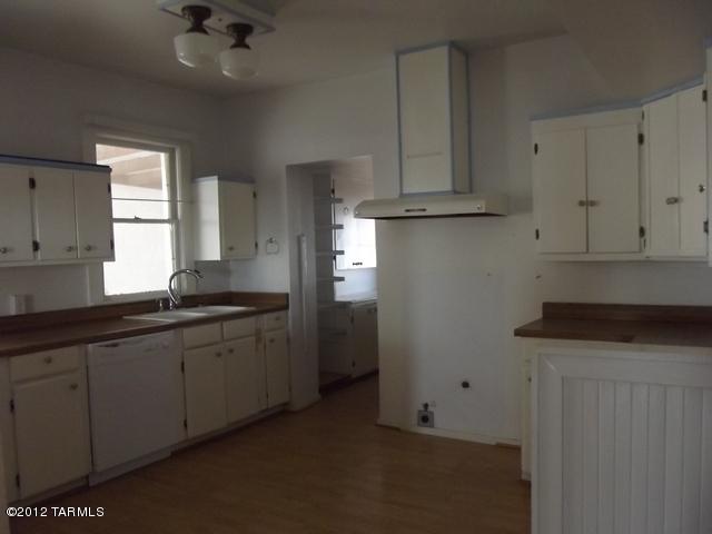 124 N Curtis Ave, Willcox, AZ 85643 photo 8