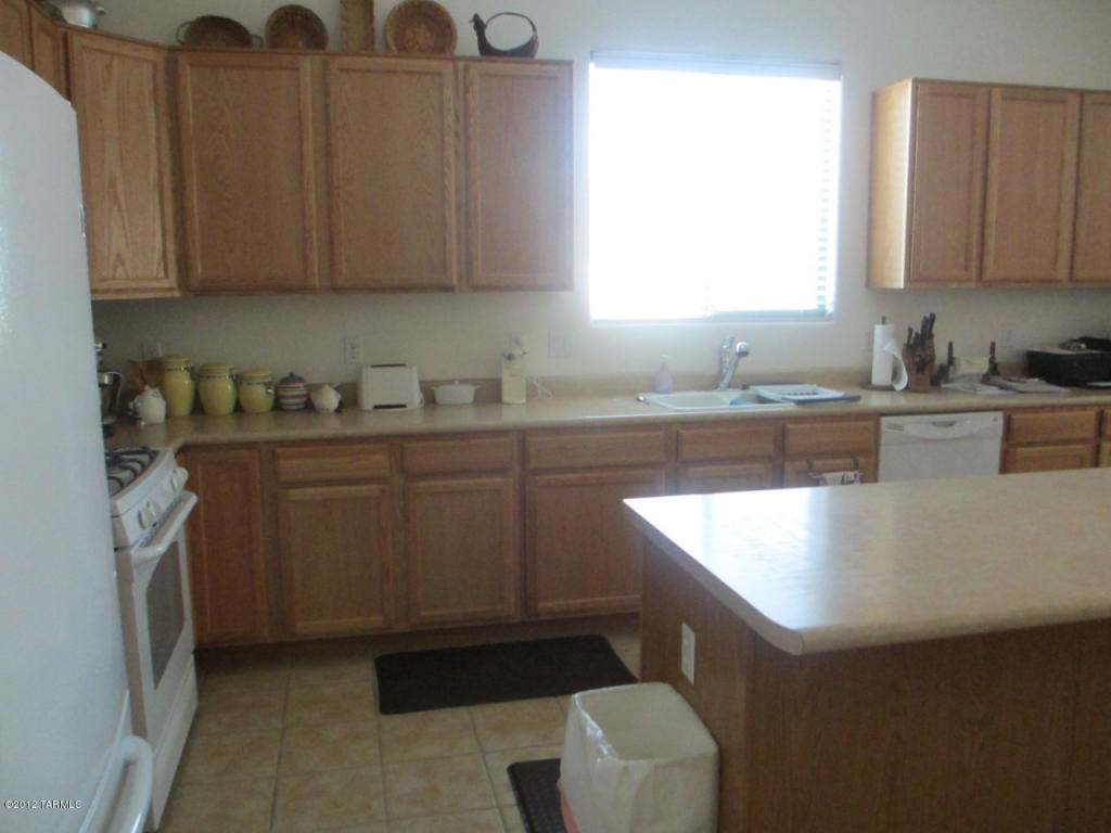 12558 E Rust Canyon Pl, Vail, AZ 85641 photo 2