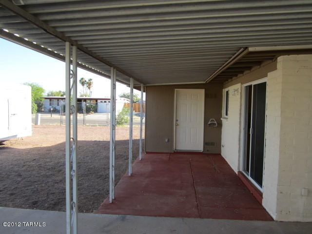 7602 E Persimmon Dr, Tucson, AZ 85730 photo 5