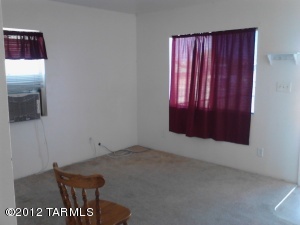223 S Biddle Ave, Willcox, AZ 85643 photo 3