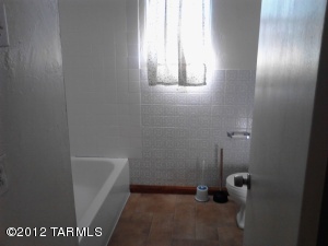 223 S Biddle Ave, Willcox, AZ 85643 photo 4