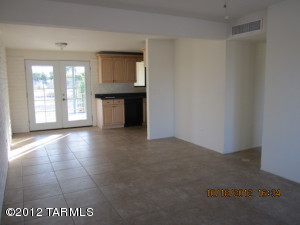 7232 E Olive Pl, Tucson, AZ 85730 photo 2