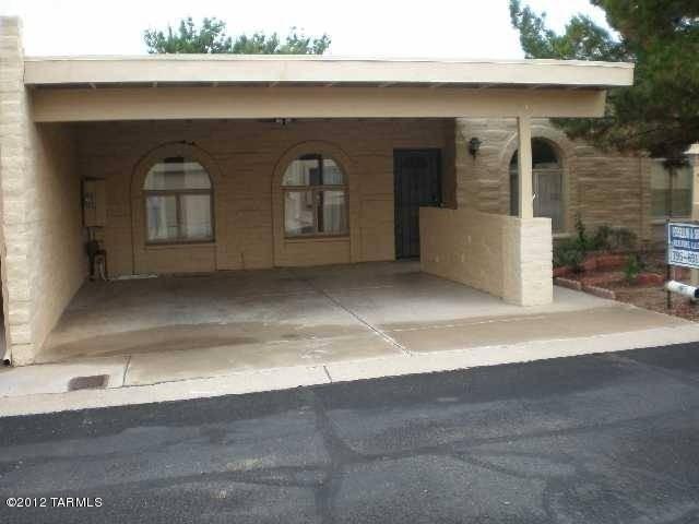 547 E Savannah St, Vail, AZ 85641 photo 2