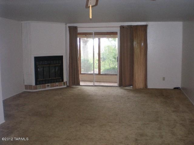 547 E Savannah St, Vail, AZ 85641 photo 7