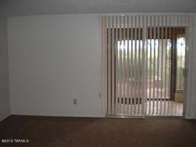 547 E Savannah St, Vail, AZ 85641 photo 11