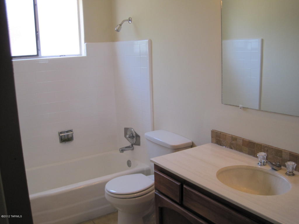 5259 E 18th St, Tucson, AZ 85711 photo 13