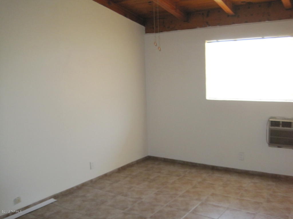5259 E 18th St, Tucson, AZ 85711 photo 11