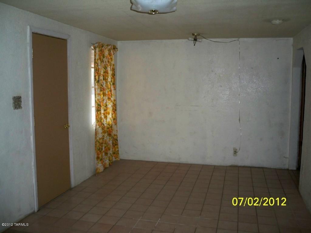 331 E Rodeo Dr, Tucson, AZ 85714 photo 3