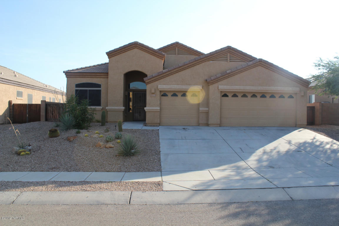 1135 S Chatfield Dr, Vail, AZ 85641 photo 2
