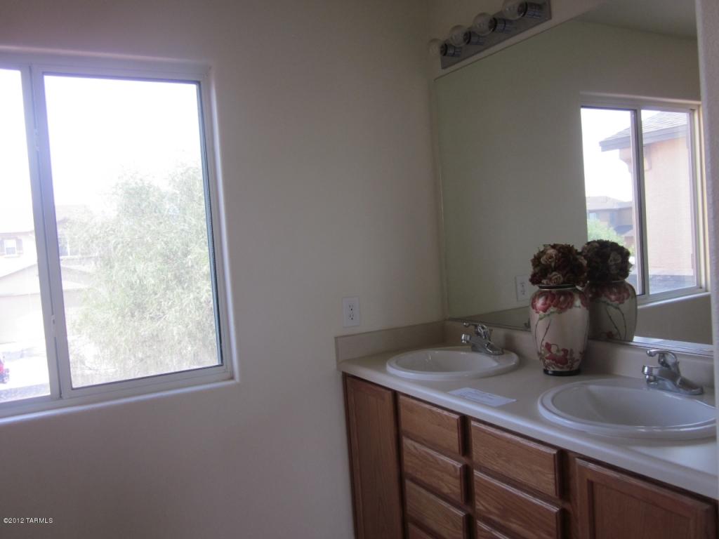 3792 E Bright View St, Tucson, AZ 85706 photo 12