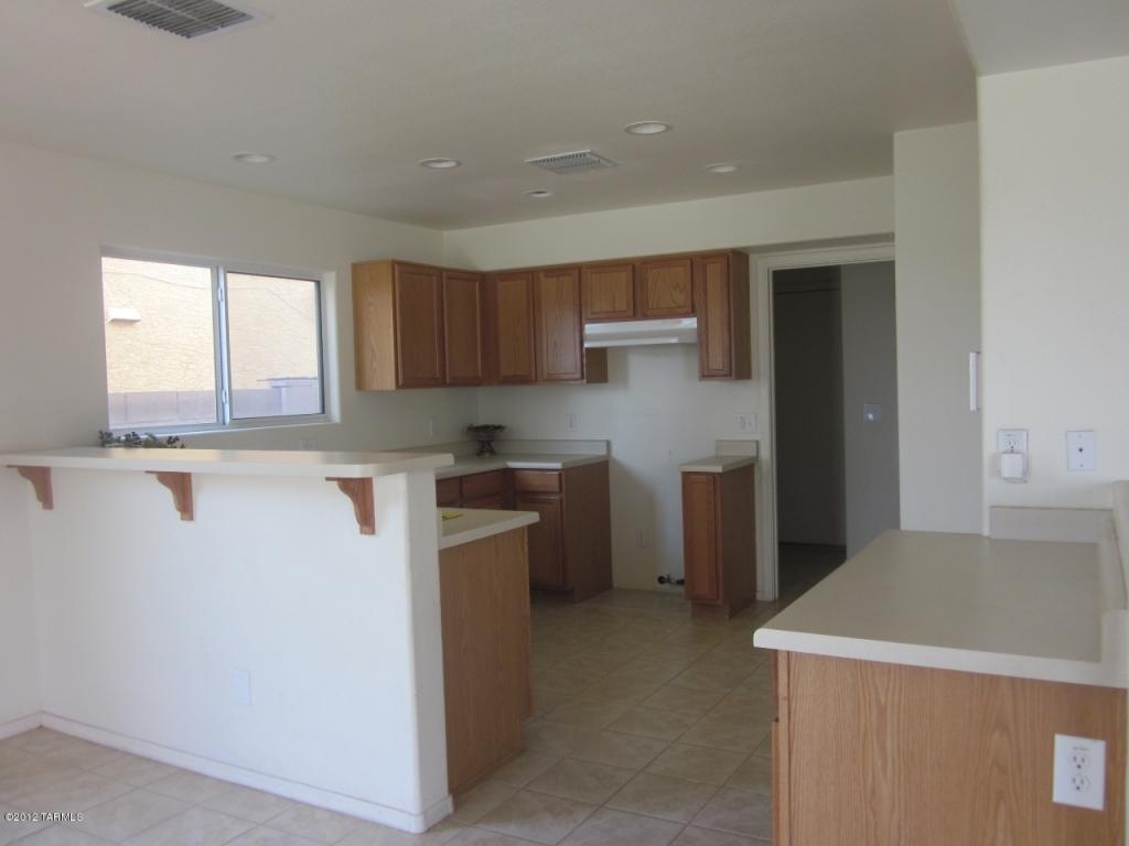 3792 E Bright View St, Tucson, AZ 85706 photo 9