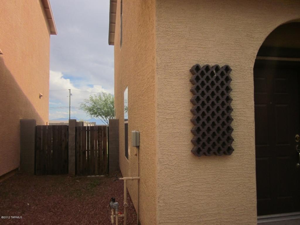3792 E Bright View St, Tucson, AZ 85706 photo 2