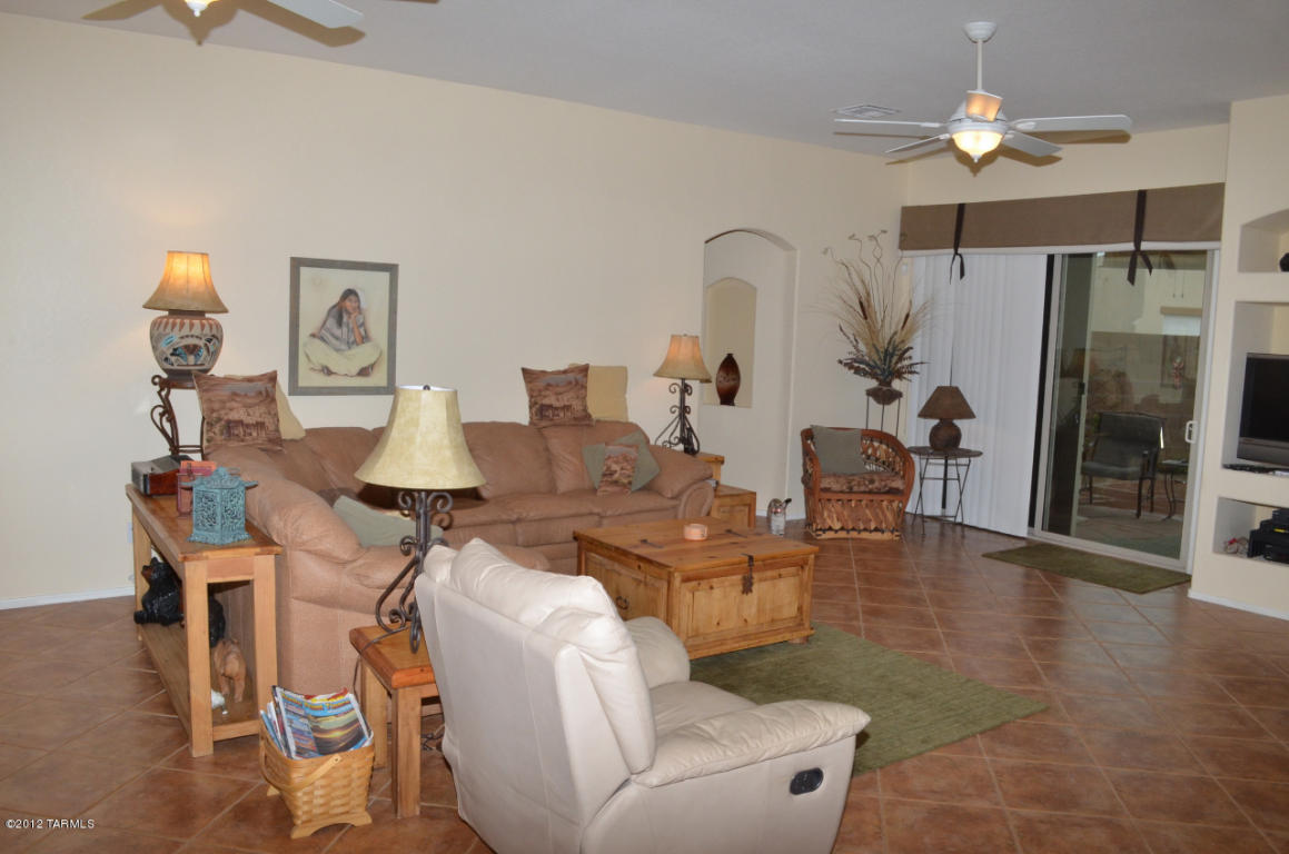 9831 E Wind Dancer Dr, Tucson, AZ 85748 photo 3