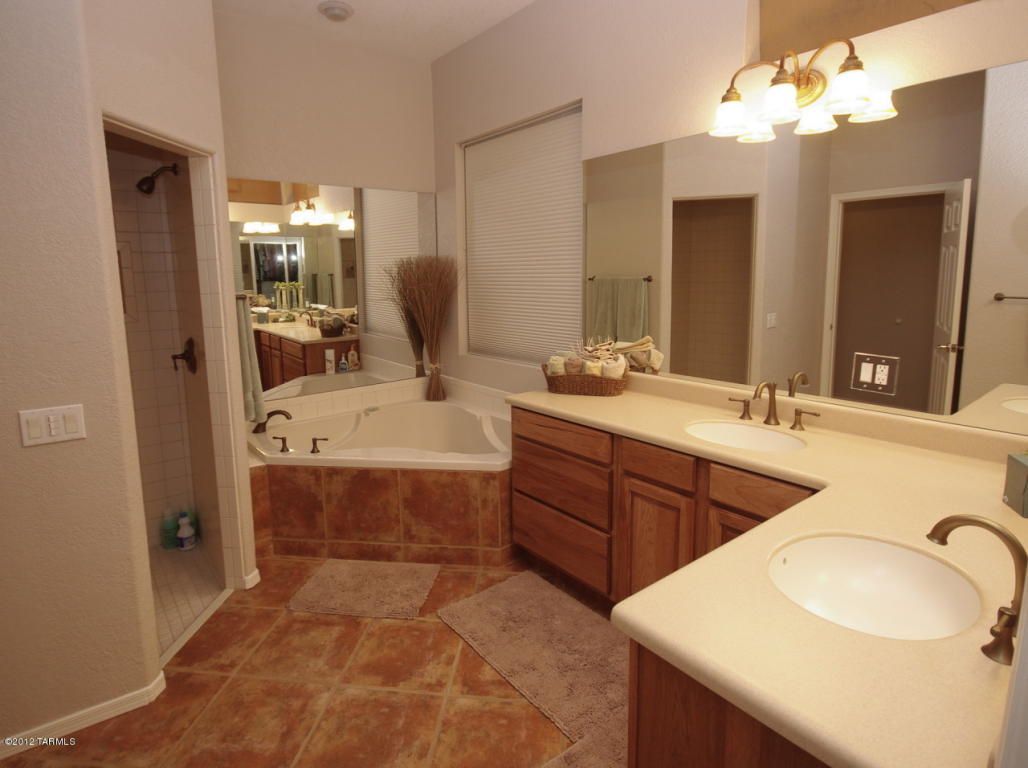 9831 E Wind Dancer Dr, Tucson, AZ 85748 photo 17