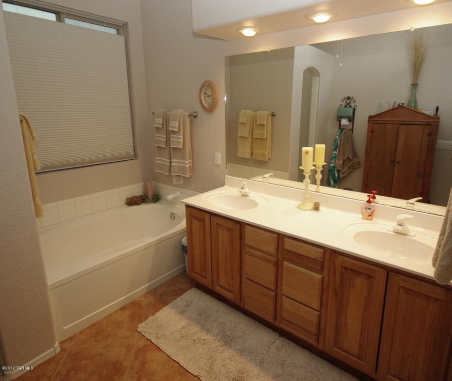 9831 E Wind Dancer Dr, Tucson, AZ 85748 photo 13