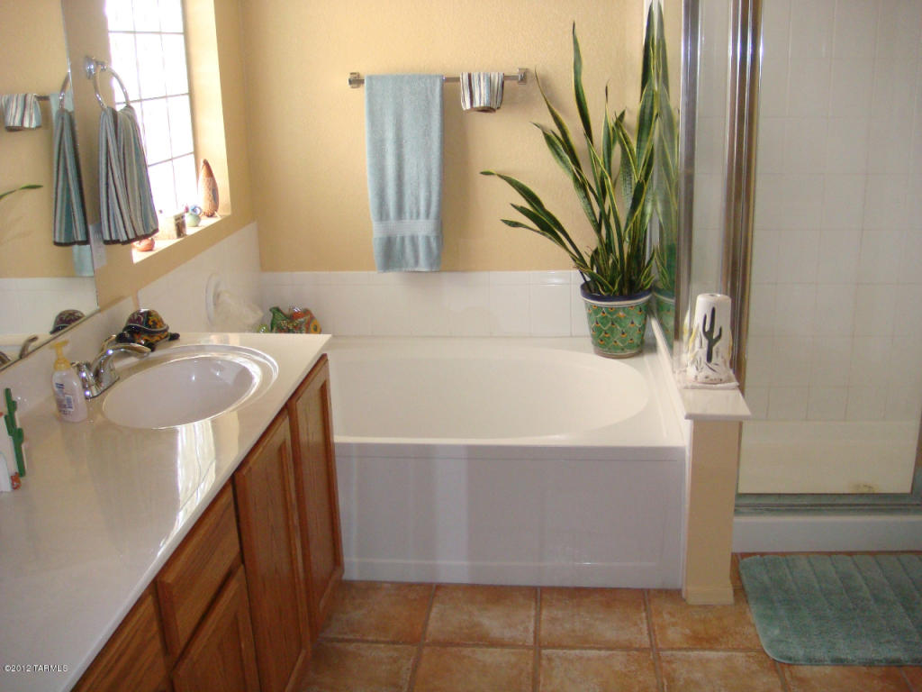 9893 E Wind Dancer Dr, Tucson, AZ 85748 photo 11